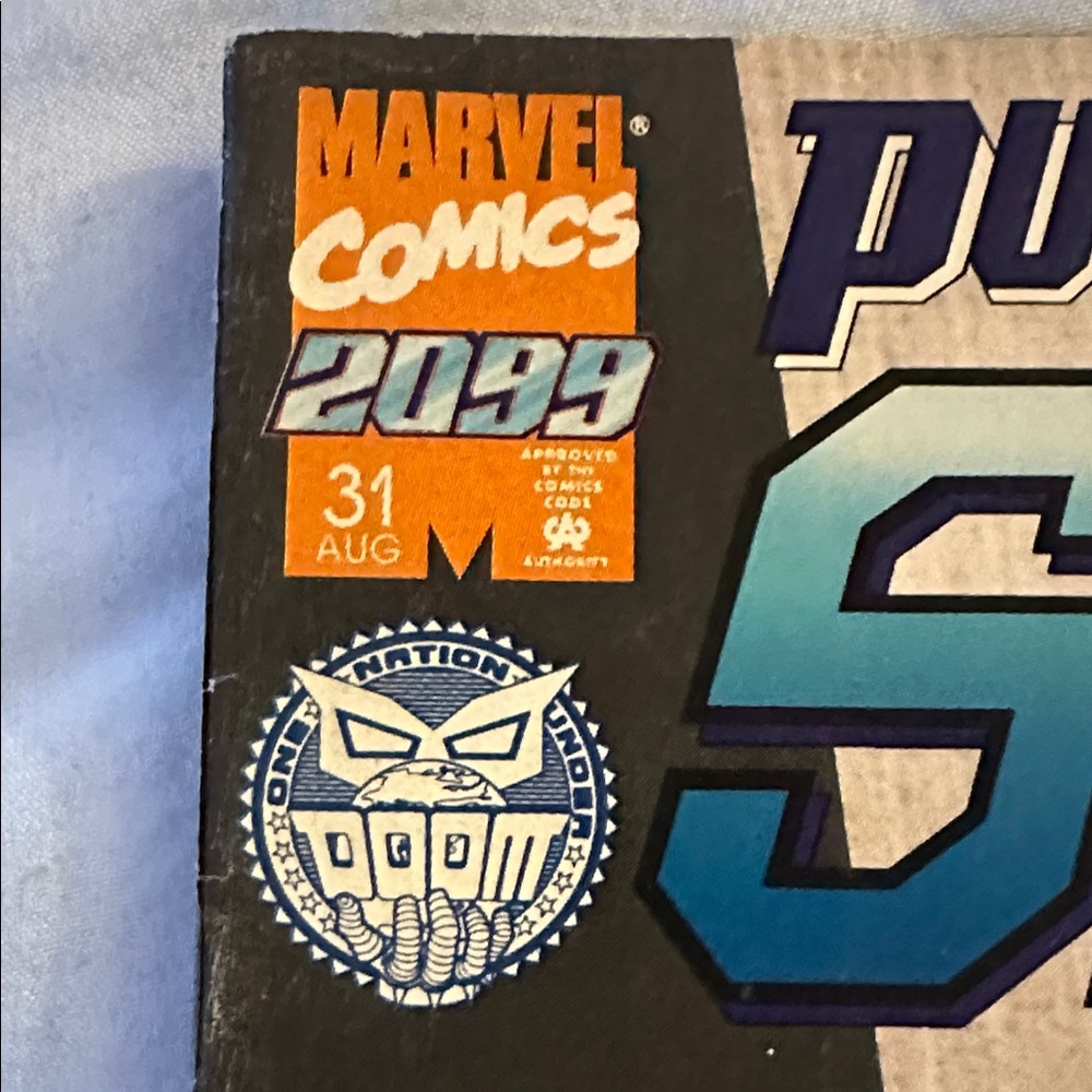 Marvel Comic Book Collection - Vibrant Colors - Picture 12 of 13